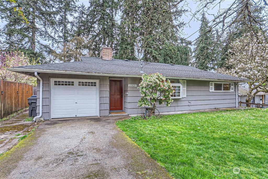 Photo of 22821 58th Avenue W, Mountlake Terrace, WA 98043 (MLS # 2215089)