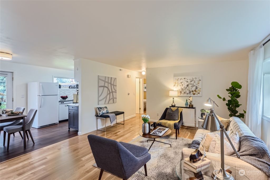Photo of 22821 58th Avenue W, Mountlake Terrace, WA 98043 (MLS # 2215089)