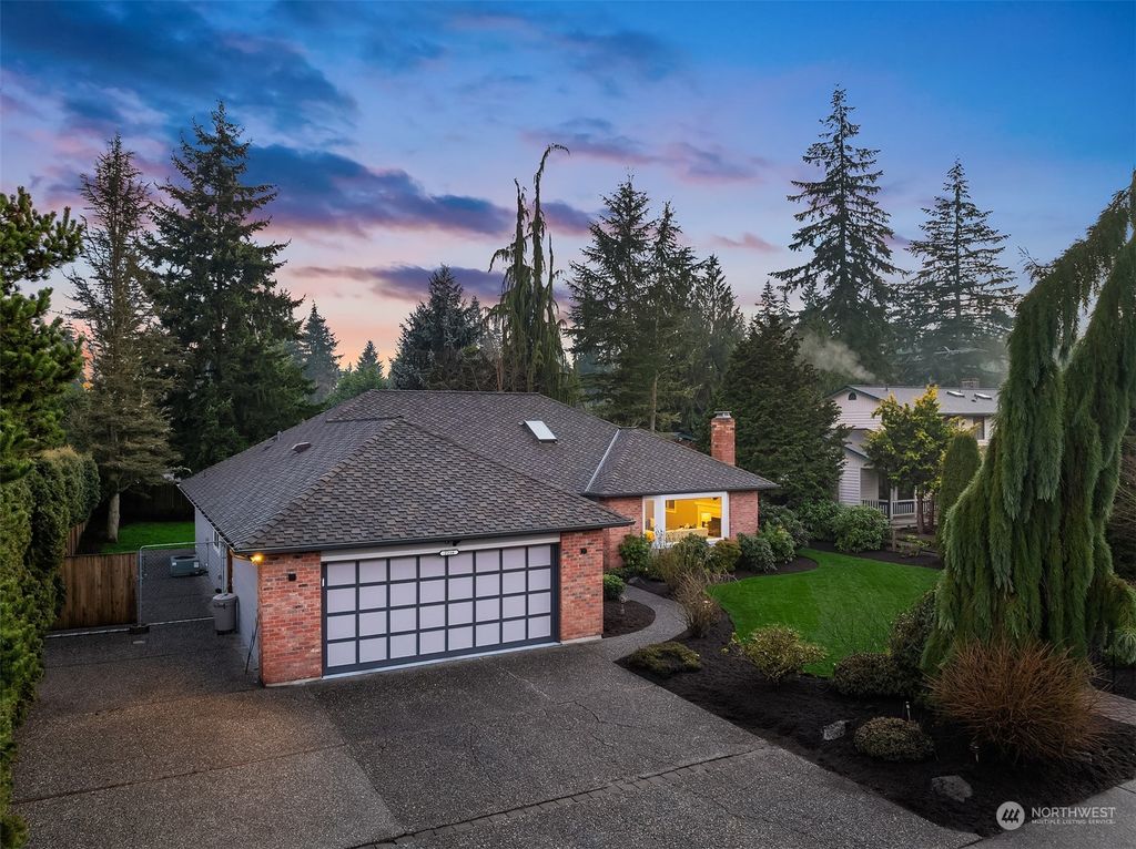 Photo of 2216 138th Place SE, Mill Creek, WA 98012 (MLS # 2324285)
