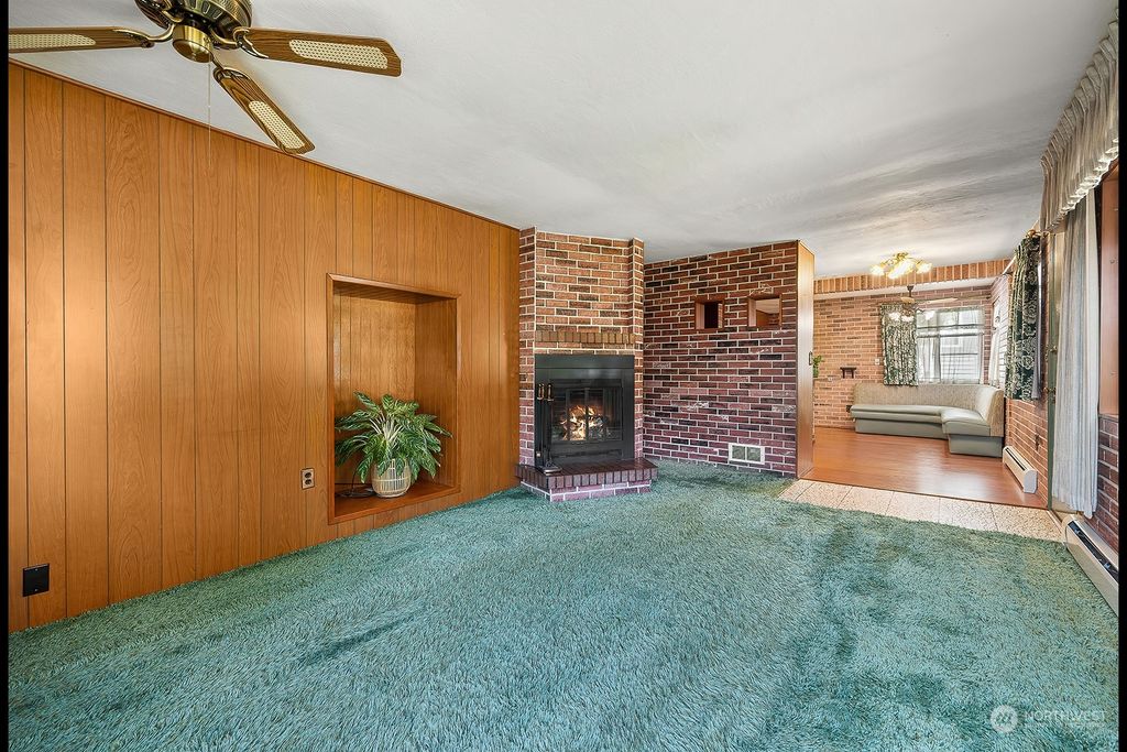 Photo of 1911 N 137th Street, Seattle, WA 98133 (MLS # 2245879)