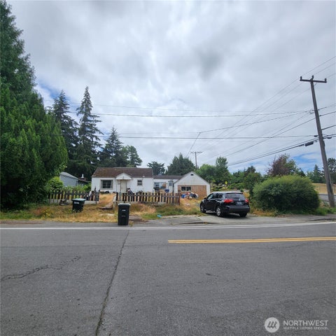 Photo of 257 SW 131st Street, Burien, WA 98146 (MLS # 2555494)
