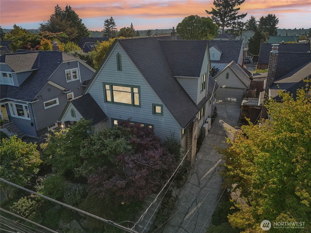 Photo of 6847 18th Avenue NE, Seattle, WA 98115 (MLS # 2424484)