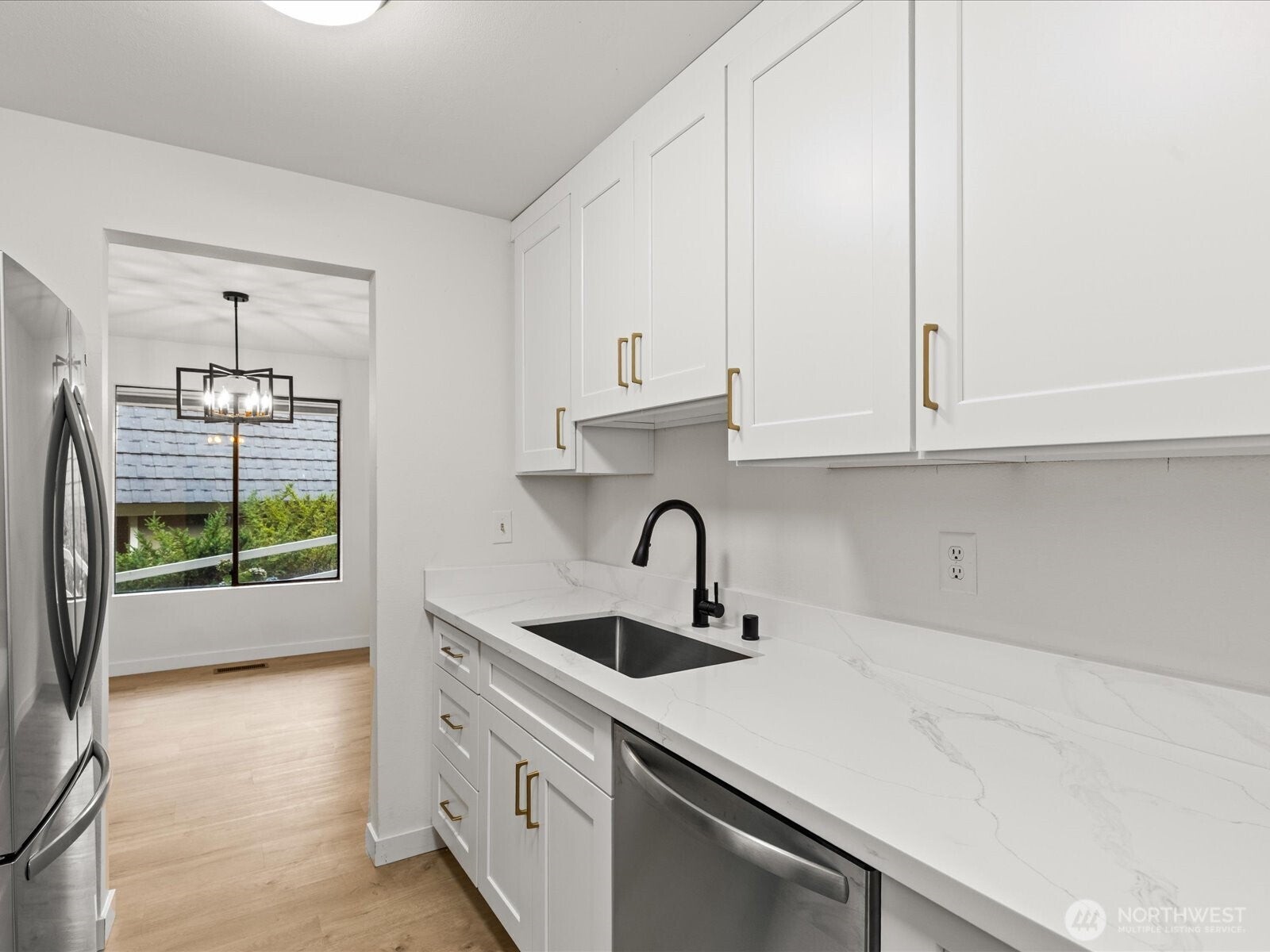 9905 NE 124th Street 703