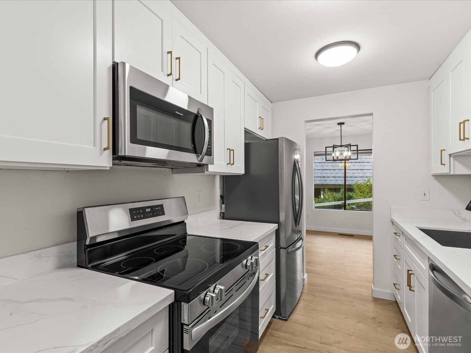 9905 NE 124th Street 703