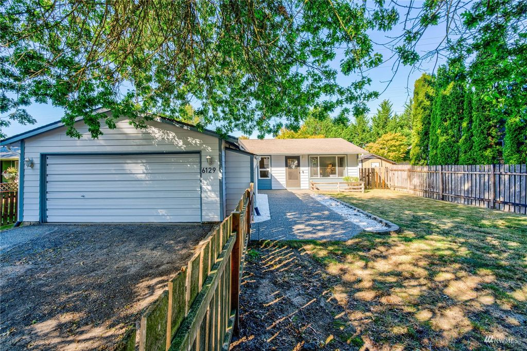 Photo of 6129 99th Place NE, Marysville, WA 98270 (MLS # 1993303)