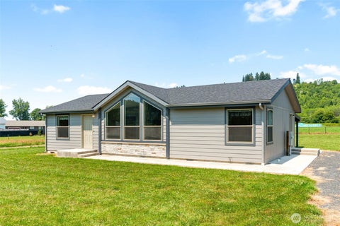 Photo of 216 Mossyrock Road W, Mossyrock, WA 98564 (MLS # 2557267)