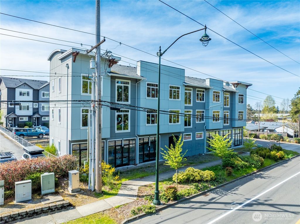 Photo of 18449 1st Avenue S, Normandy Park, WA 98148 (MLS # 2400365)