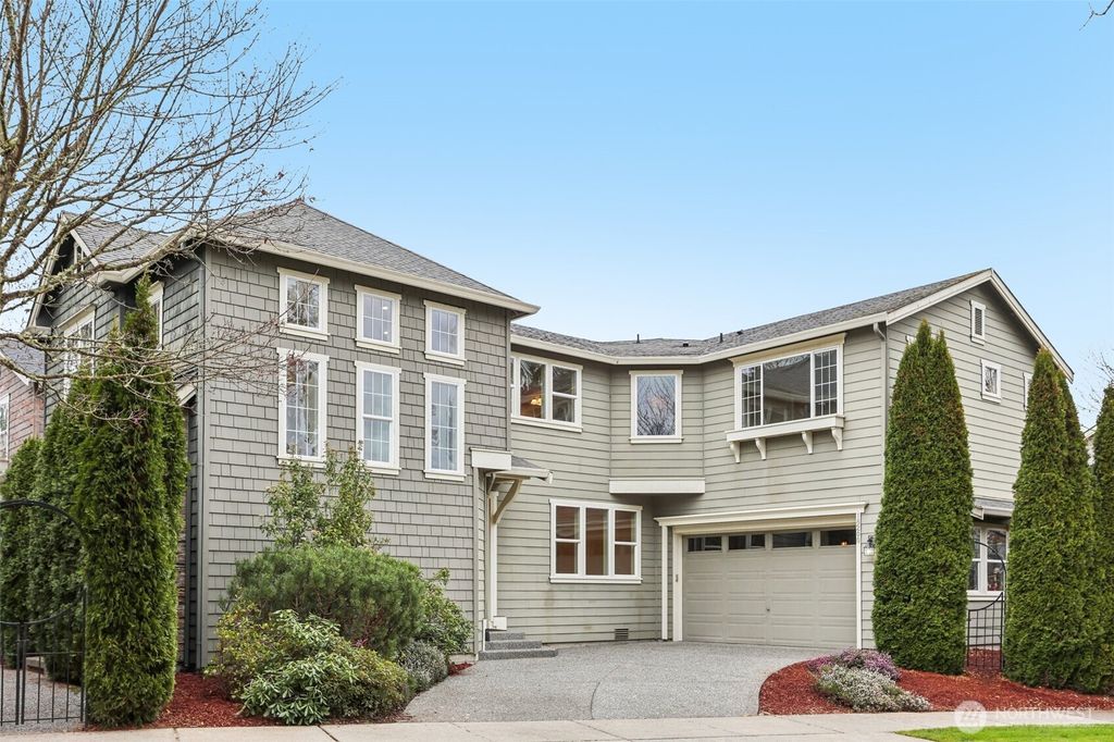 Photo of 18200 NE 110th Street, Redmond, WA 98052 (MLS # 2484170)