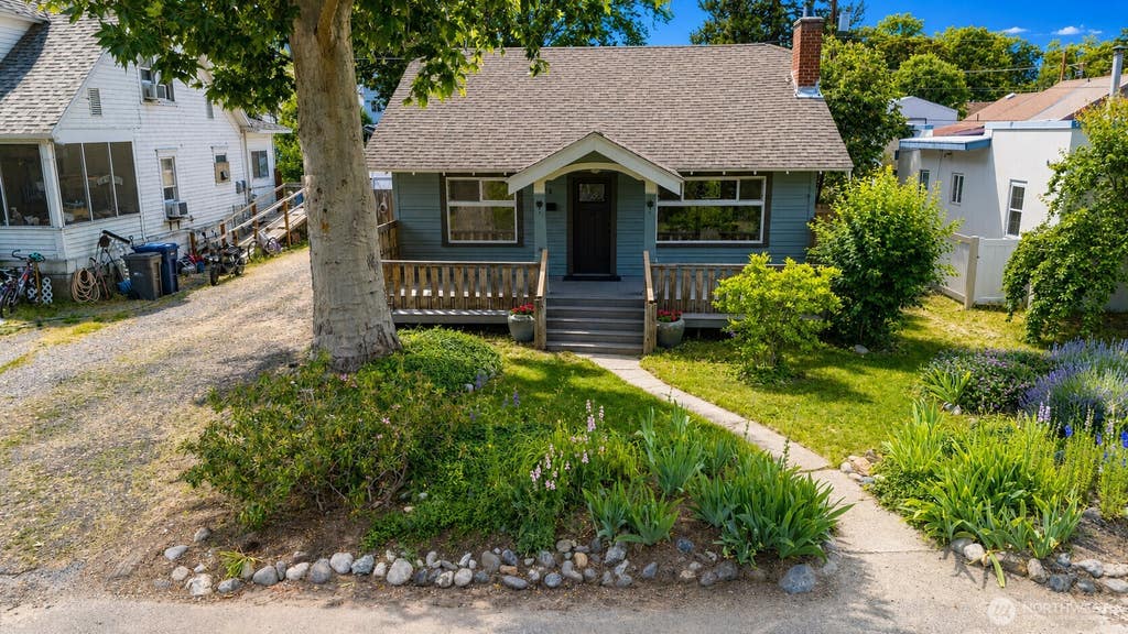 Photo of 123 Riverfront Drive, Cashmere, WA 98815 (MLS # 2570003)