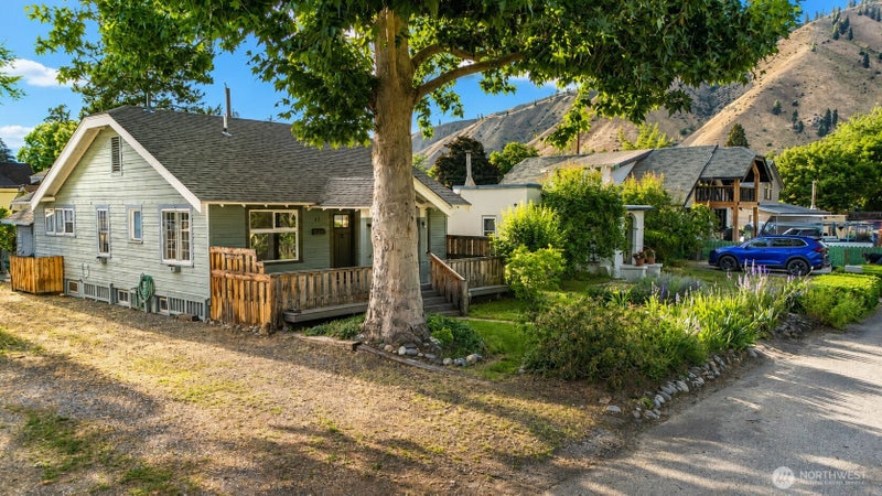 123 Riverfront Drive