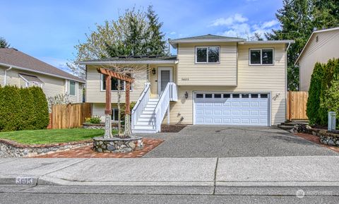 Photo of 5605 1st Drive W, Everett, WA 98203 (MLS # 2219475)