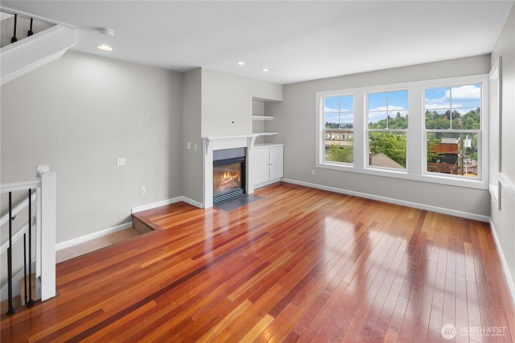 Photo of 129 A 26th Avenue E, Seattle, WA 98112 (MLS # 2523986)