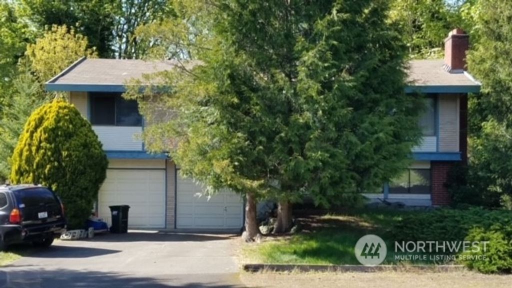 Photo of 13702 NE 141st Street, Renton, WA 98059 (MLS # 2227498)