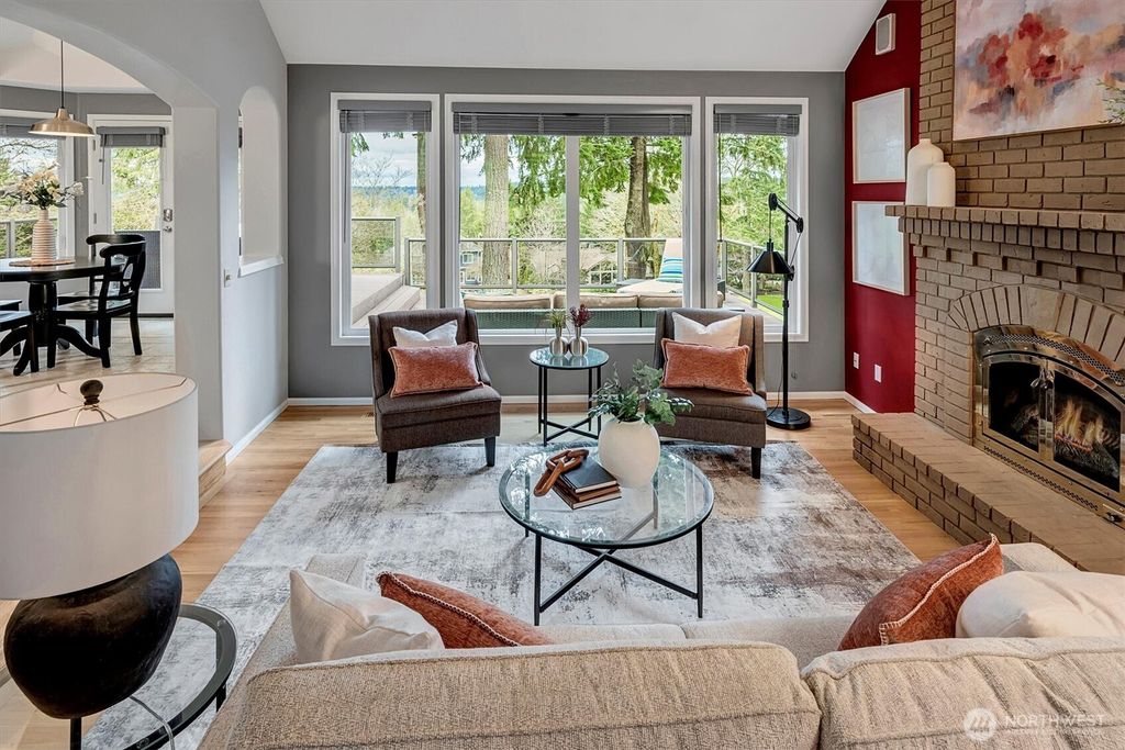listing image 9367139947464269449