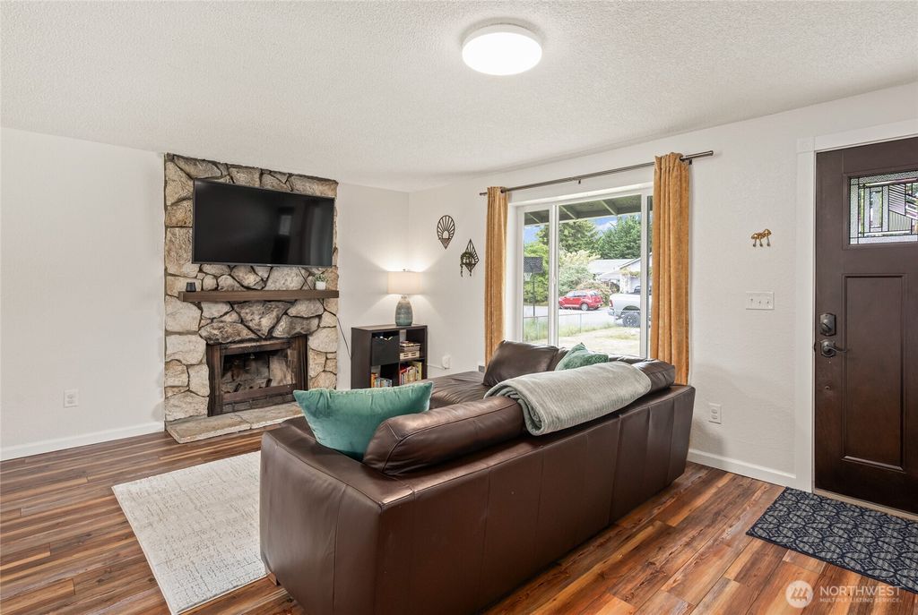 Photo of 10514 55th Avenue NE, Marysville, WA 98270 (MLS # 2378754)