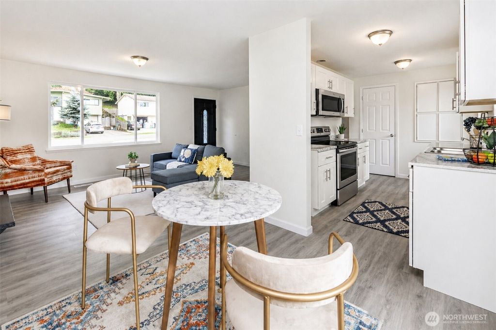 Photo of 9439 11th Avenue SW, Seattle, WA 98106 (MLS # 2528851)