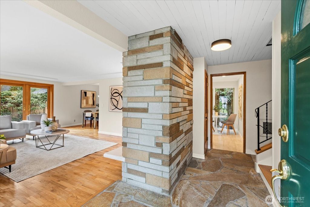 Photo of 312 NW 199th Street, Shoreline, WA 98177 (MLS # 2349563)