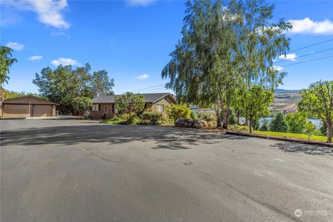 A home in East Wenatchee