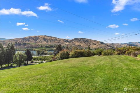 A home in East Wenatchee