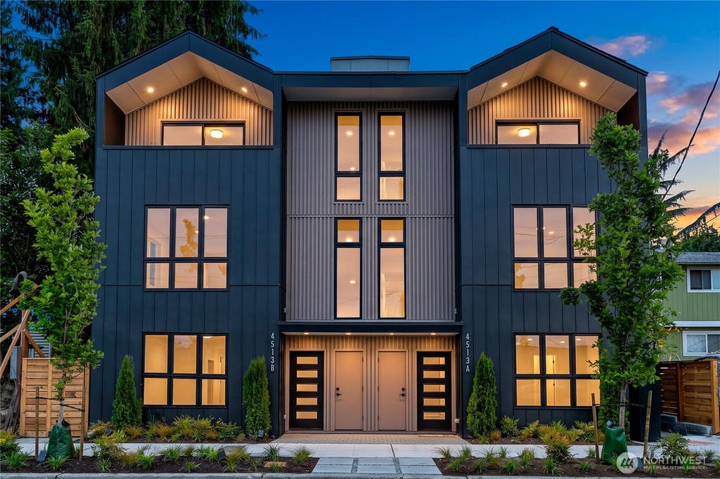 Photo of 4513 A 34th Avenue S, Seattle, WA 98118 (MLS # 2560893)
