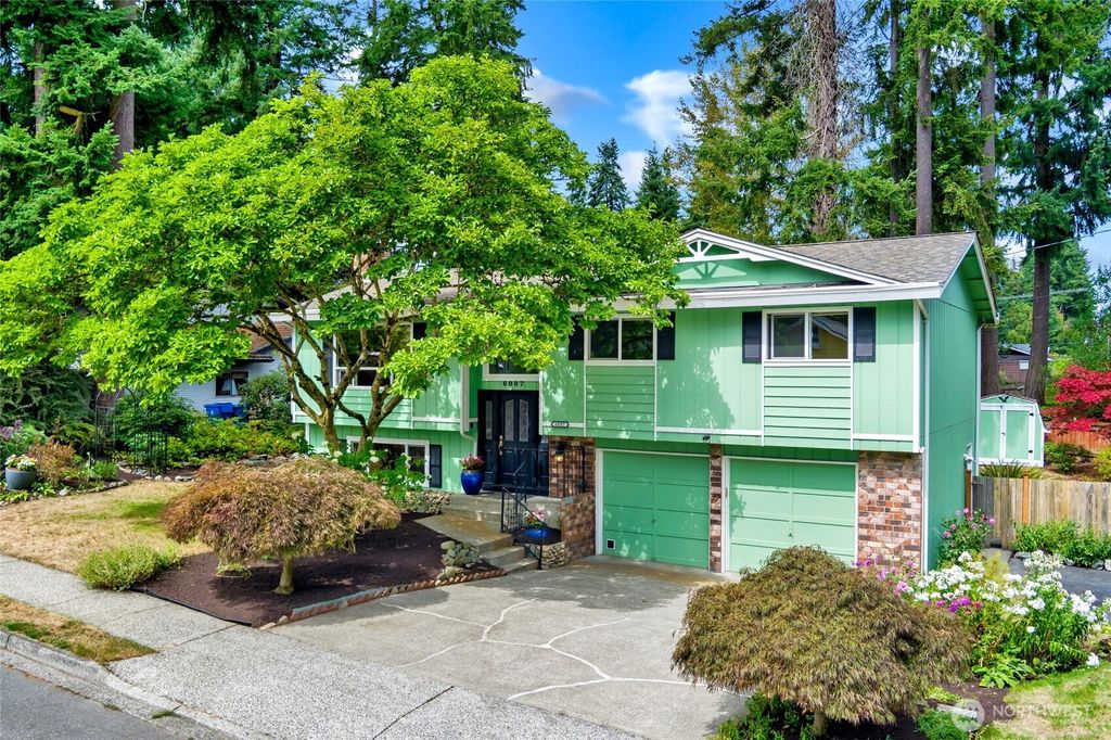 Photo of 6007 189th Place SW, Lynnwood, WA 98036 (MLS # 2417279)