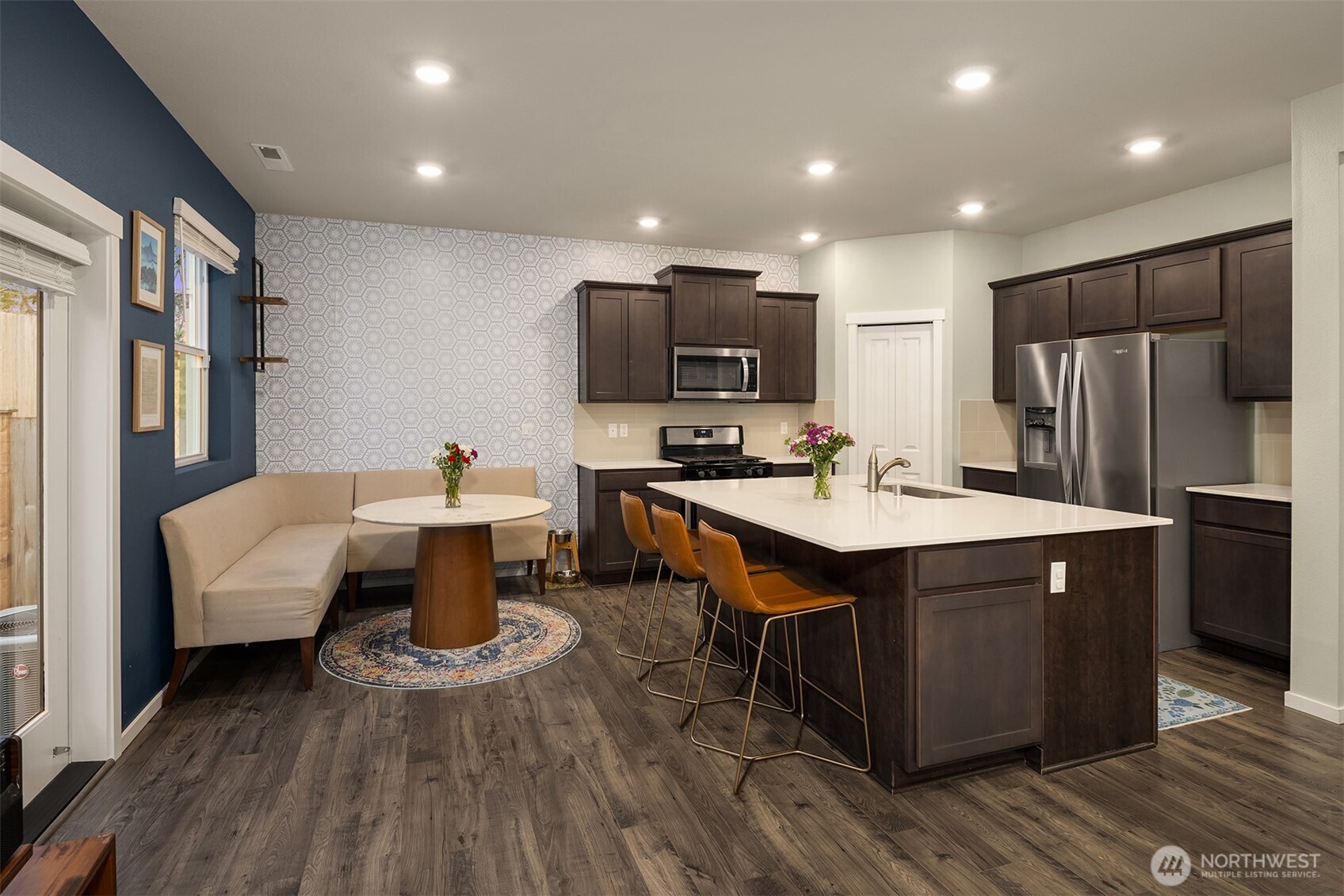 10715 32nd Street NE