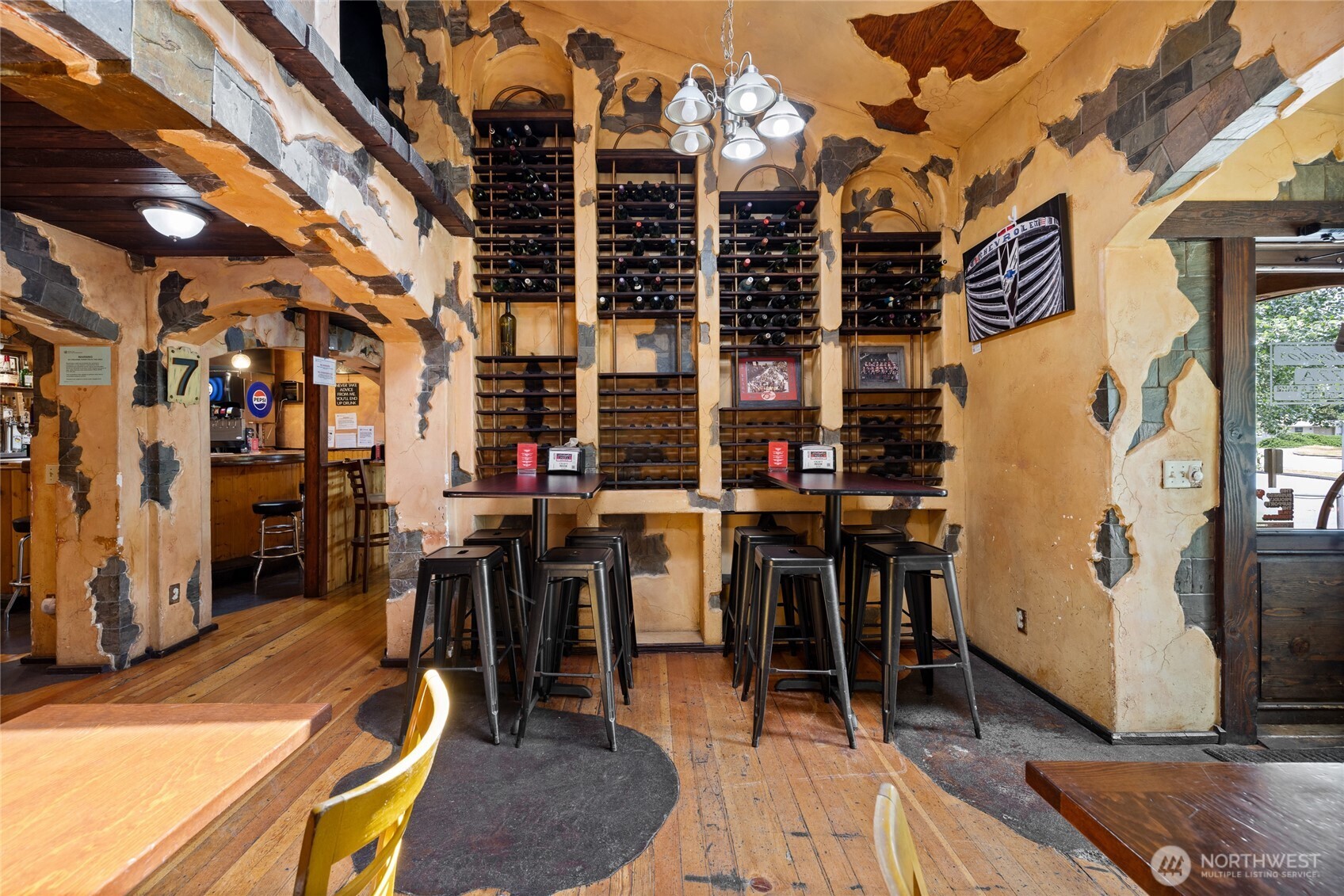 704 W Yelm Avenue