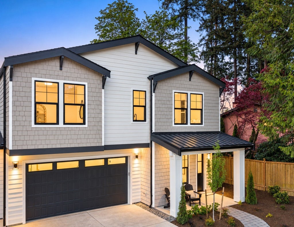 Photo of 11610 NE 92nd Street, Kirkland, WA 98033 (MLS # 2597791)