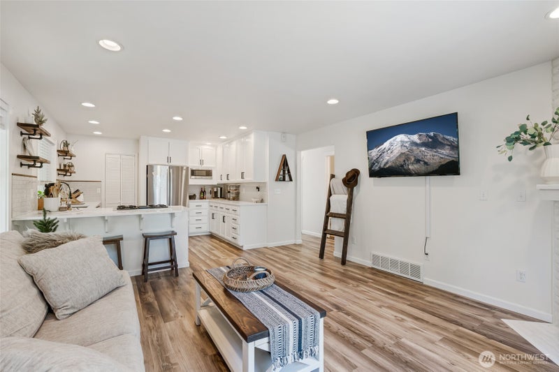 221 Gunther Loop Road