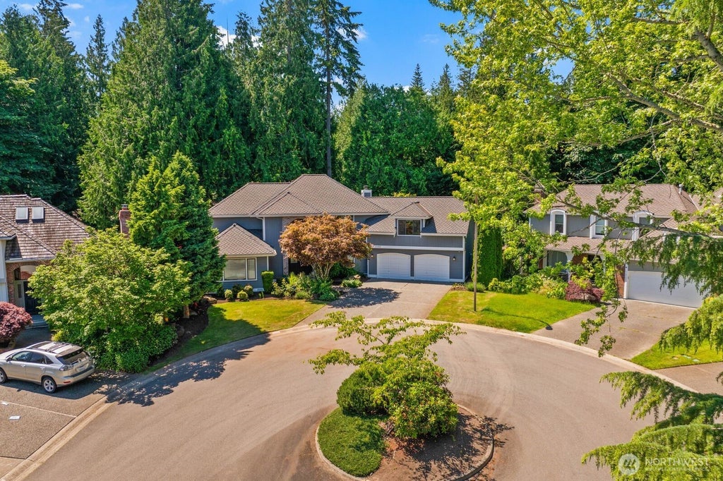 Photo of 21603 NE 22nd Court, Sammamish, WA 98074 (MLS # 2543040)