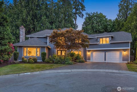 Photo of 21603 NE 22nd Court, Sammamish, WA 98074 (MLS # 2543040)
