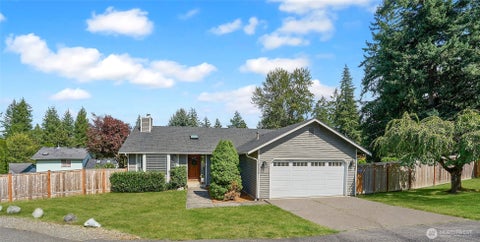 Photo of 26336 220th Pl SE PL, Maple Valley, WA 98038 (MLS # 2579394)