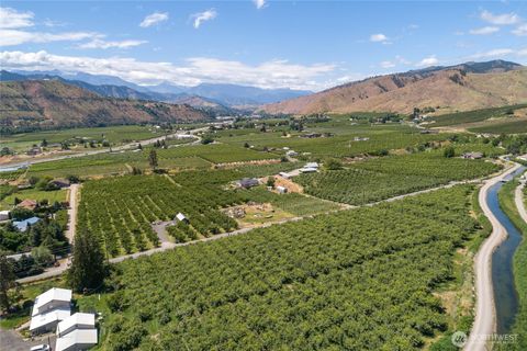 Photo of 0 Red Apple Road, Cashmere, WA 98815 (MLS # 2531939)