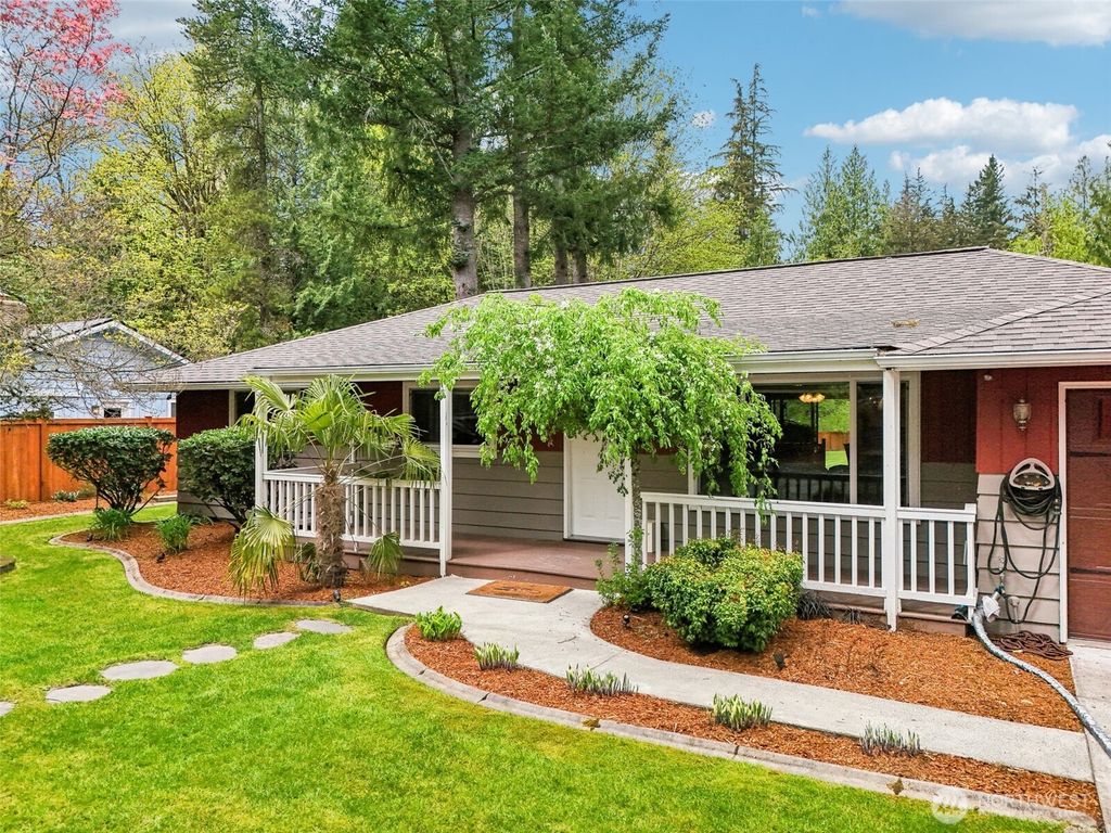 Photo of 26210 SE 224th Street, Maple Valley, WA 98038 (MLS # 2367997)