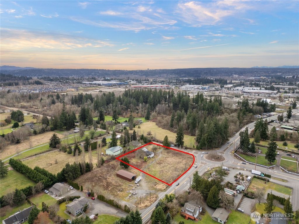 Photo of 7740 196th Avenue NE, Redmond, WA 98053 (MLS # 2340879)