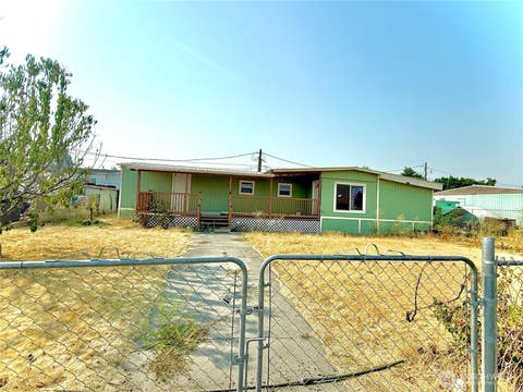 Photo of 4354 NE Roberts PL PL #A14, Moses Lake, WA 98837 (MLS # 2567618)
