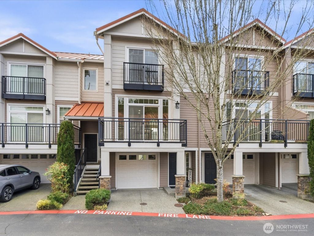 Photo of 12701 SE 41st Place #316, Bellevue, WA 98006 (MLS # 2488527)