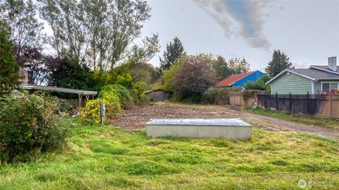 Photo of 1361 Peltier, Point Roberts, WA 98281 (MLS # 2444622)