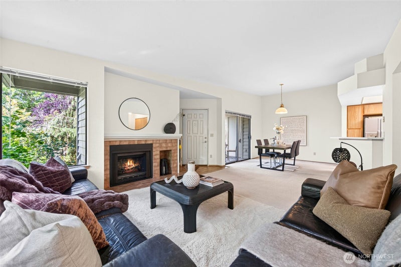 1266 Bellevue Way NE 2