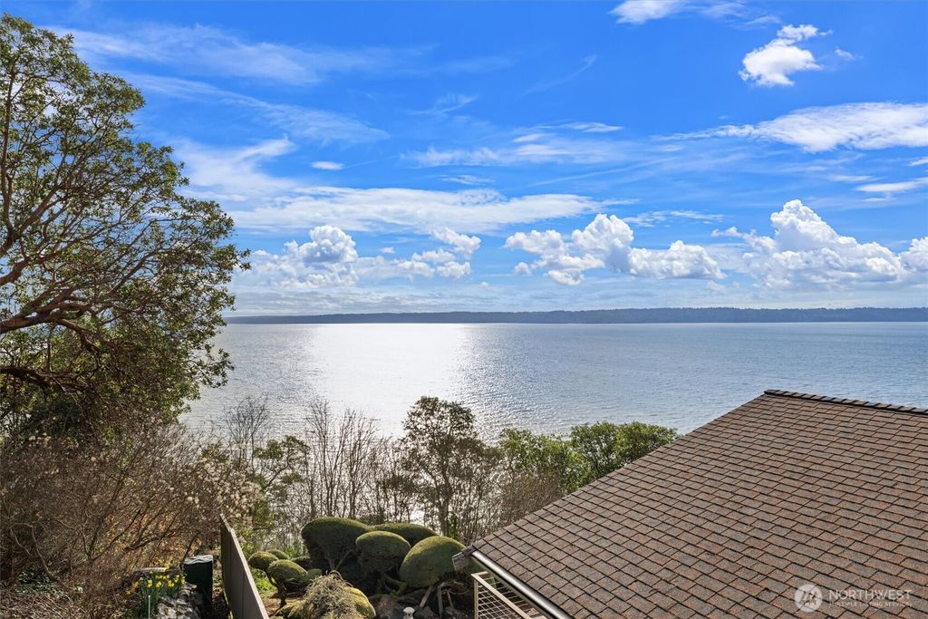 Photo of 0 SW Shoreview Lane, Burien, WA 98146 (MLS # 2491001)