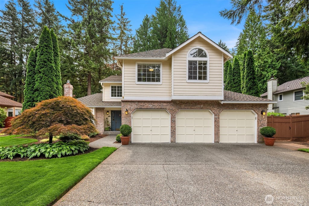 Photo of 23429 SE 254th Street, Maple Valley, WA 98038 (MLS # 2573238)