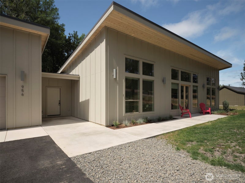 956 Paine Road