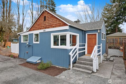 Photo of 125 N 203rd Street, Shoreline, WA 98133 (MLS # 2477080)