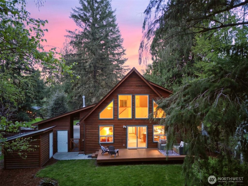 Photo of 23933 SE 238th Street, Maple Valley, WA 98038 (MLS # 2546207)