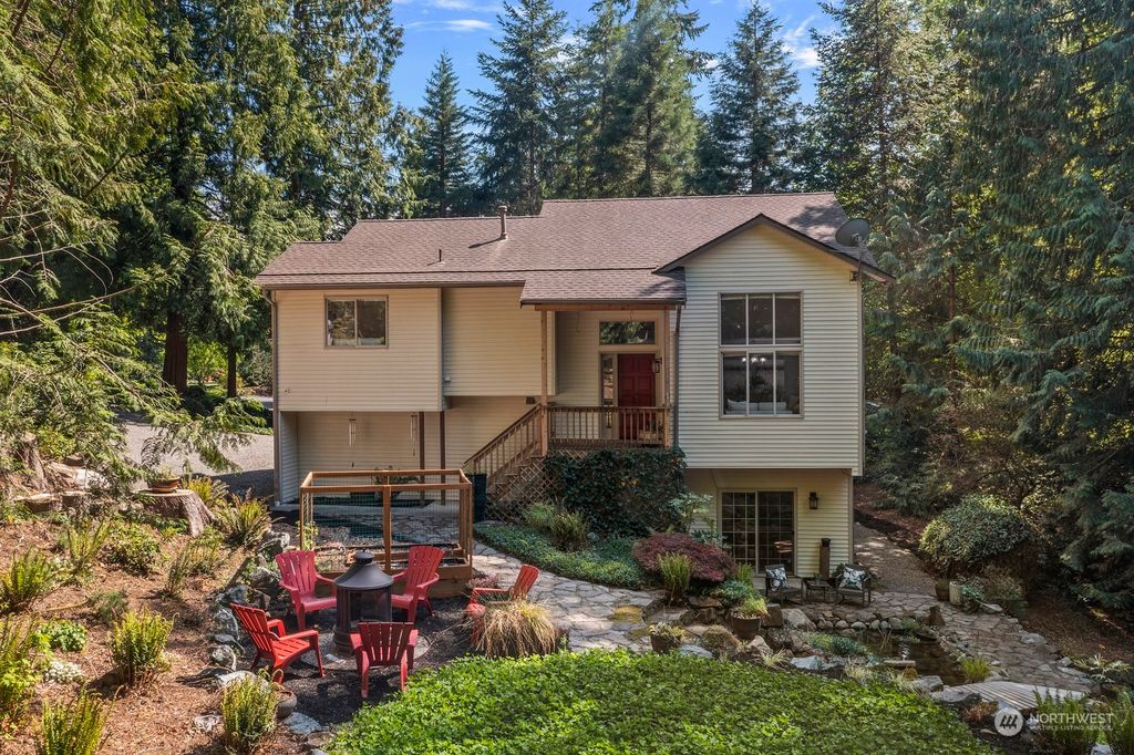 Photo of 8125 308th Avenue SE, Preston, WA 98050 (MLS # 2070704)