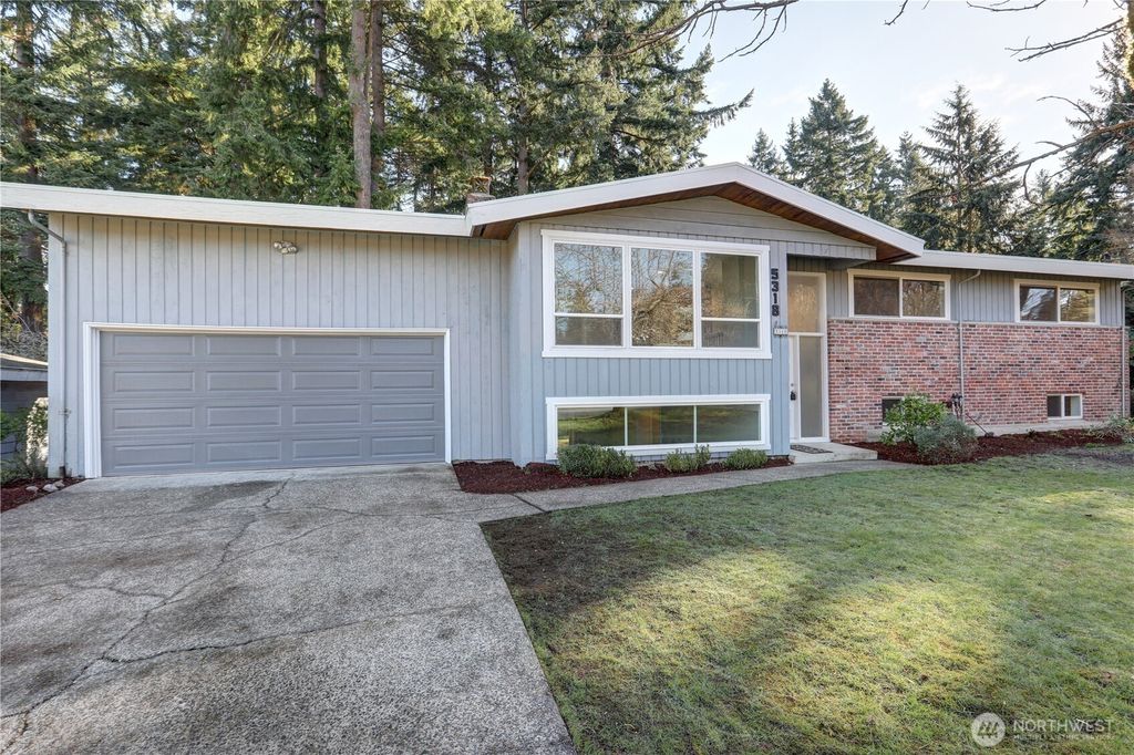 Photo of 5318 128th Avenue SE, Bellevue, WA 98006 (MLS # 2488893)