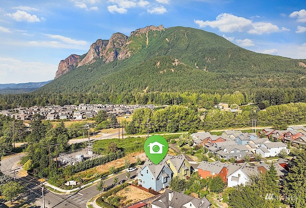 Photo of 601 NE 2nd Street, North Bend, WA 98045 (MLS # 1993209)
