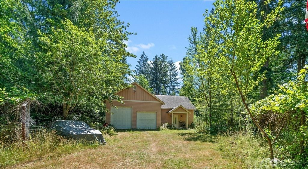 Photo of 19285 SR 165 E, Carbonado, WA 98323 (MLS # 2486094)