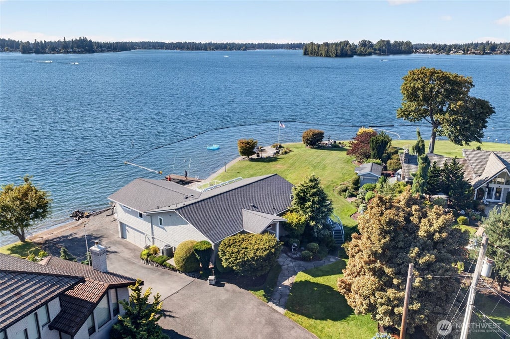 Photo of 4903 197th Avenue East AVE, Lake Tapps, WA 98391 (MLS # 2563667)