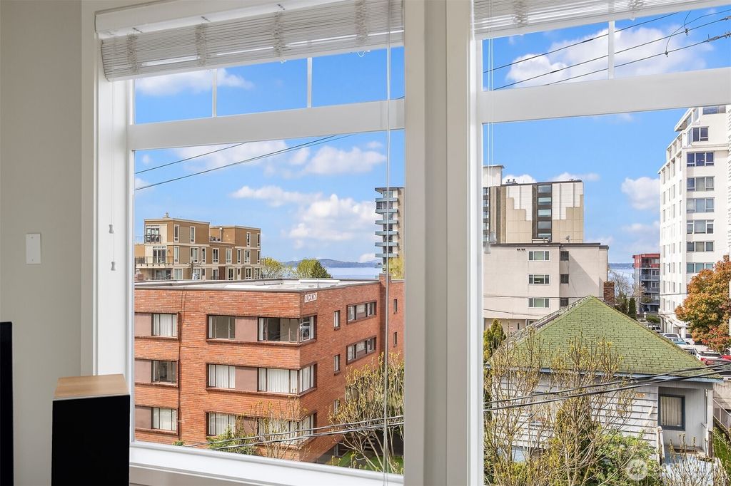 Photo of 530 4th Avenue W #309, Seattle, WA 98119 (MLS # 2357930)